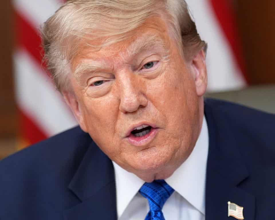 Di Tengah Tekanan Politik, Trump Salahkan Perusahaan Minyak atas Harga BBM Tinggi